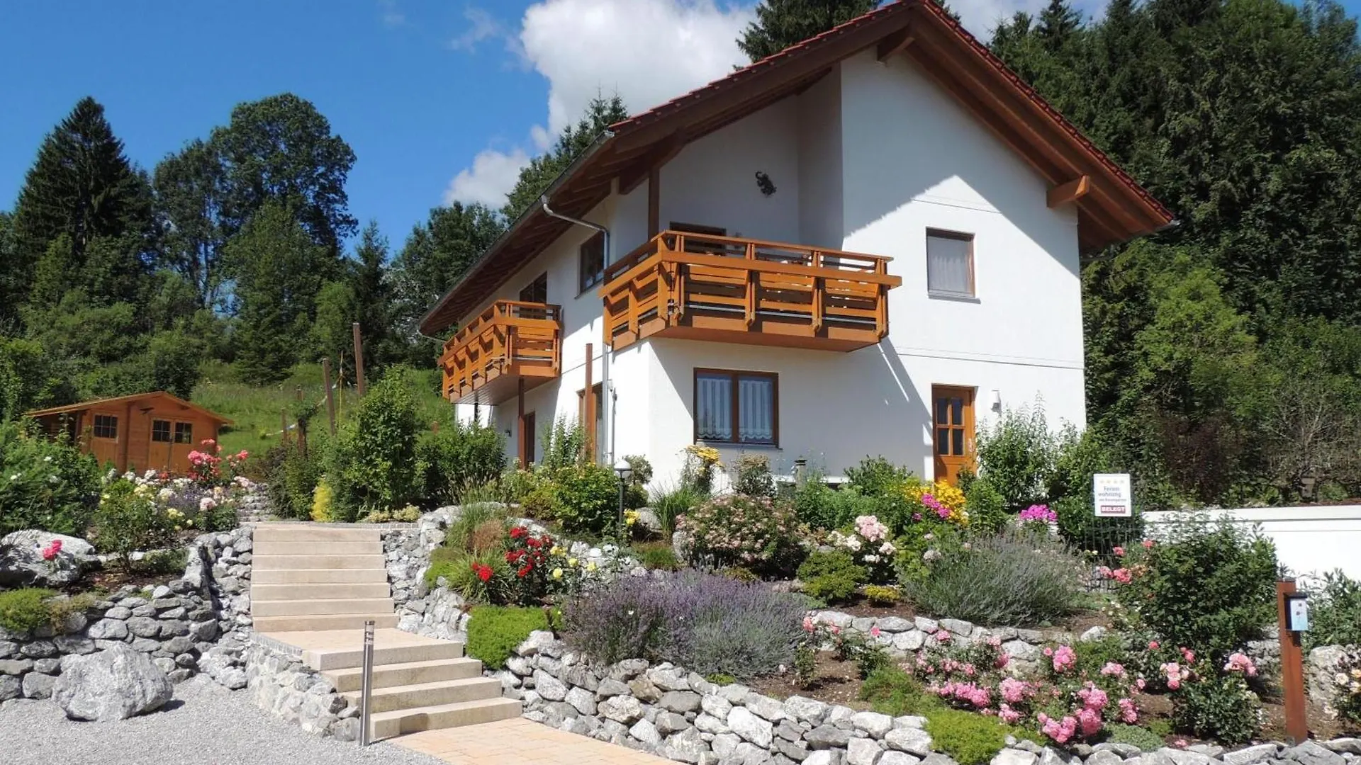 Apartment Appartement Am Rosengarten Fussen